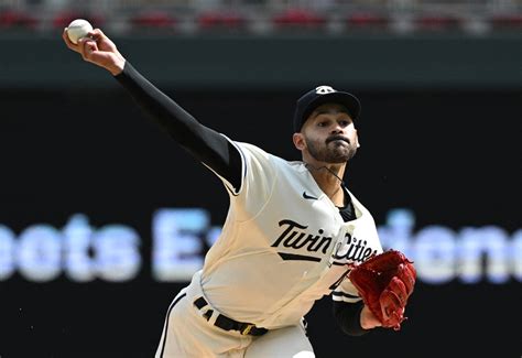 Pablo López masterful but Twins fall 2-0 in series finale to Mets